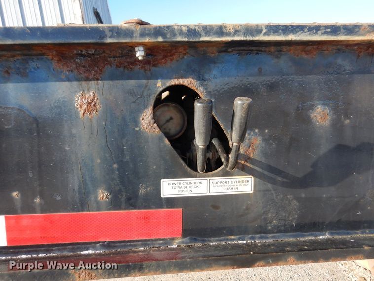 image for item AF9364 2007 Talbert T3DW-50SA-HRG-1-11  lowboy equipment trailer