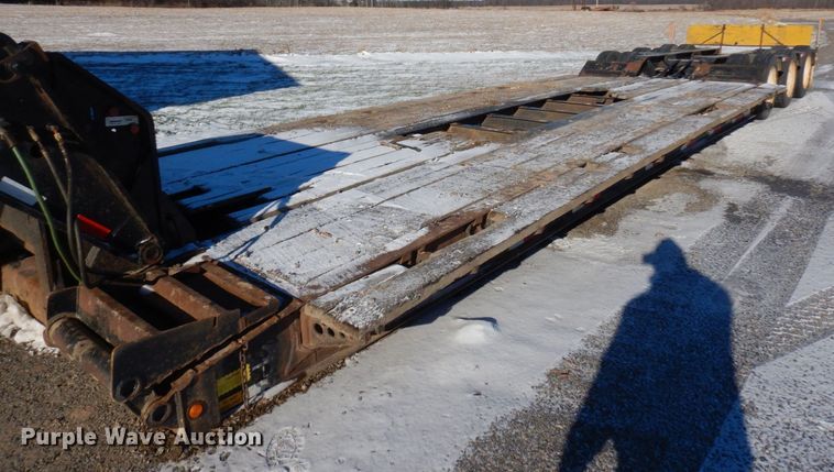 image for item AF9364 2007 Talbert T3DW-50SA-HRG-1-11  lowboy equipment trailer