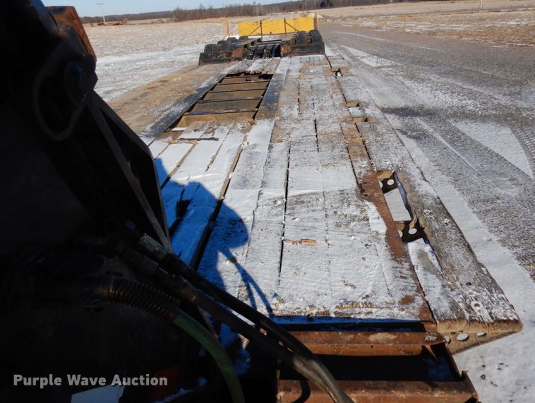image for item AF9364 2007 Talbert T3DW-50SA-HRG-1-11  lowboy equipment trailer