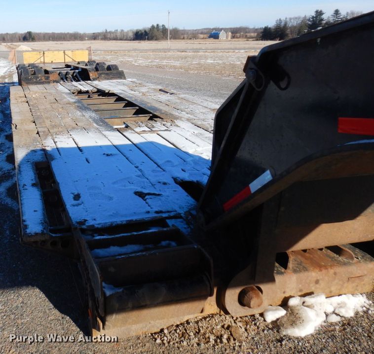image for item AF9364 2007 Talbert T3DW-50SA-HRG-1-11  lowboy equipment trailer