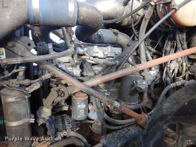 image for item AF9367 2006 Mack CV713  semi truck