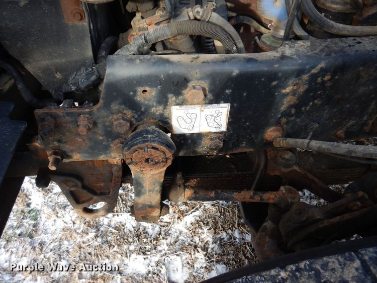 image for item AF9367 2006 Mack CV713  semi truck