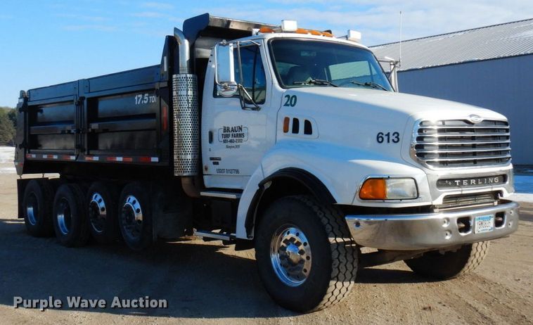 image for item AF9405 2005 Sterling L9500  dump truck