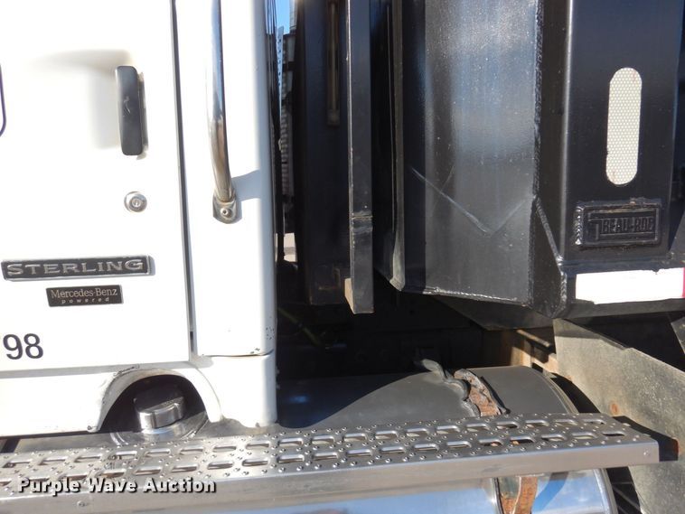 image for item AF9405 2005 Sterling L9500  dump truck