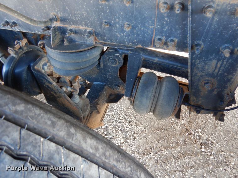 image for item AF9405 2005 Sterling L9500  dump truck