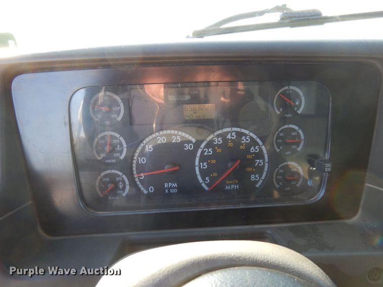 image for item AF9405 2005 Sterling L9500  dump truck