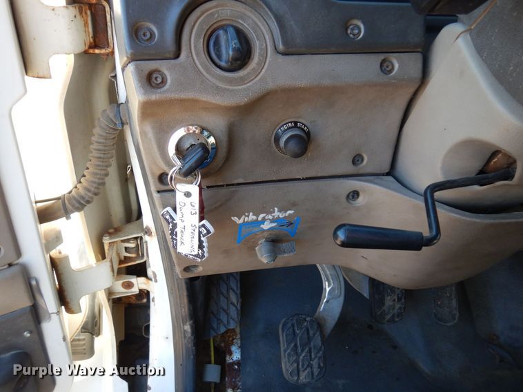 image for item AF9405 2005 Sterling L9500  dump truck