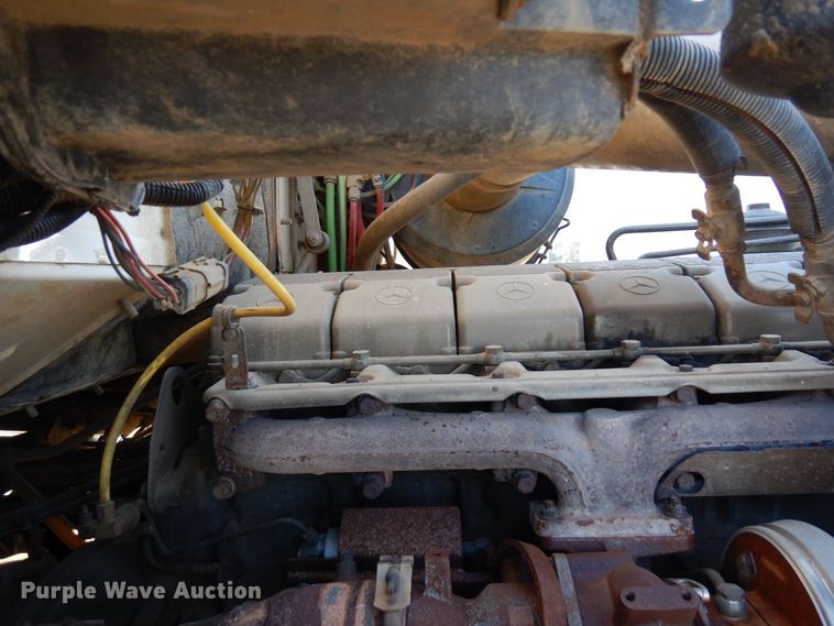 image for item AF9405 2005 Sterling L9500  dump truck