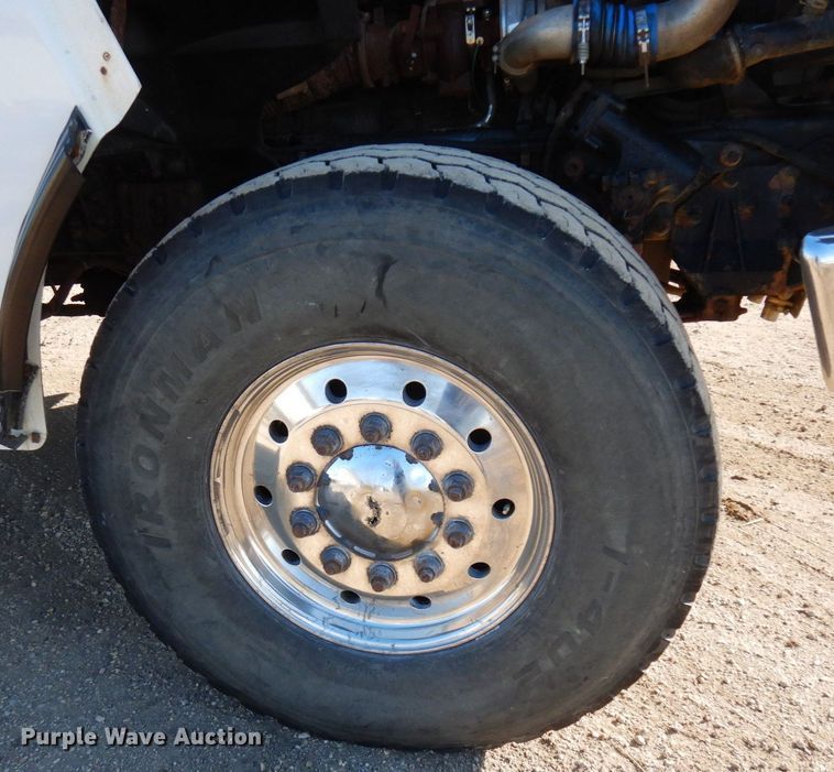 image for item AF9405 2005 Sterling L9500  dump truck