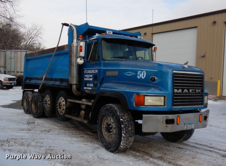 image for item AF9434 1998 Mack CL713  dump truck