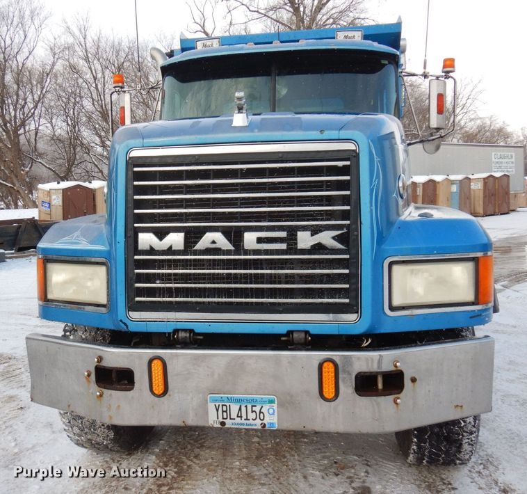 image for item AF9434 1998 Mack CL713  dump truck