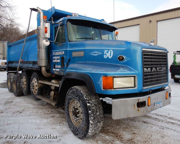 image for item AF9434 1998 Mack CL713  dump truck