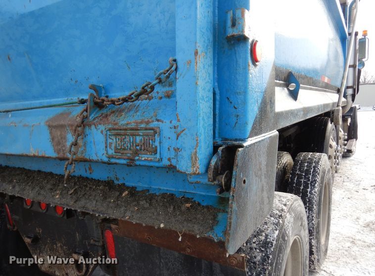 image for item AF9434 1998 Mack CL713  dump truck