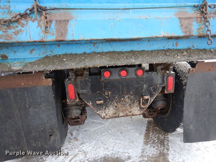 image for item AF9434 1998 Mack CL713  dump truck