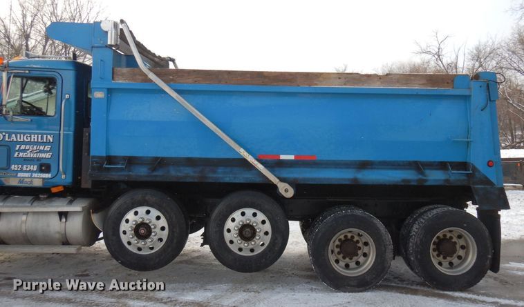 image for item AF9434 1998 Mack CL713  dump truck