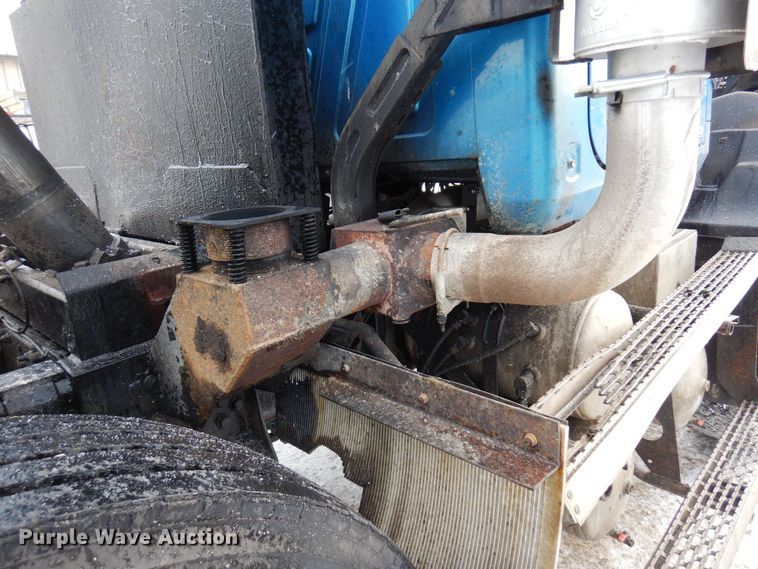 image for item AF9434 1998 Mack CL713  dump truck