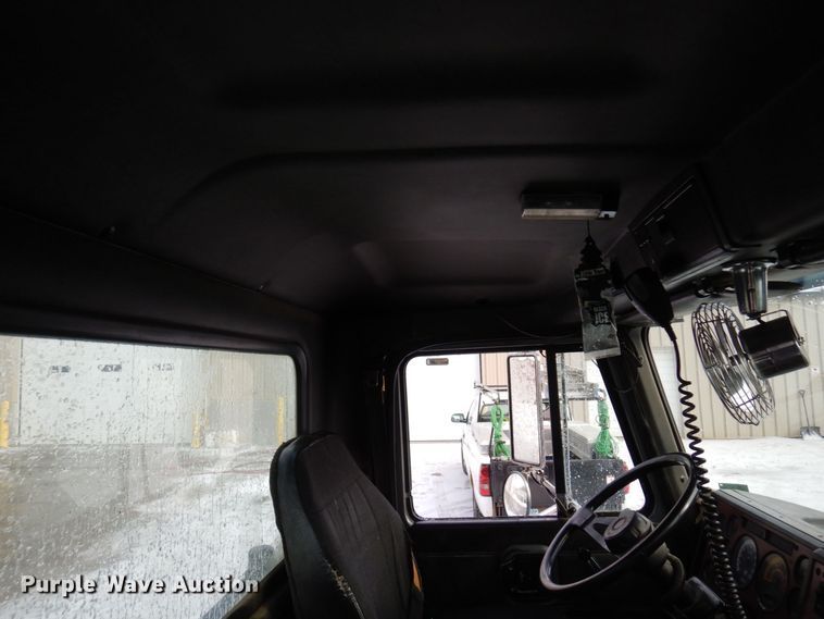 image for item AF9434 1998 Mack CL713  dump truck