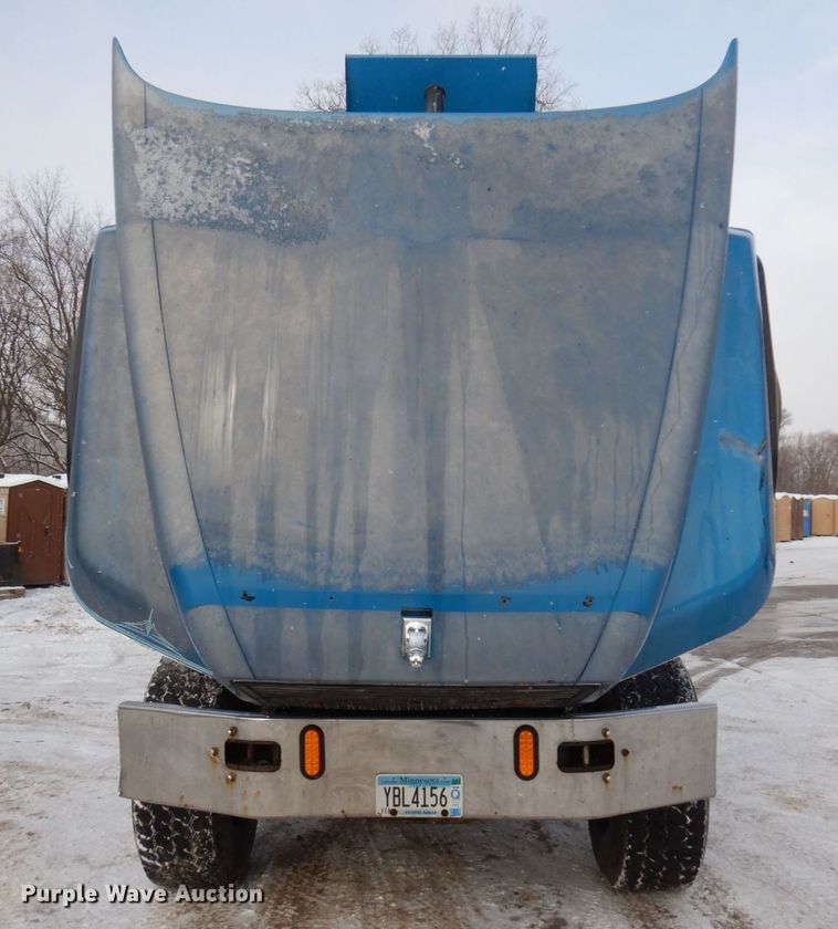 image for item AF9434 1998 Mack CL713  dump truck