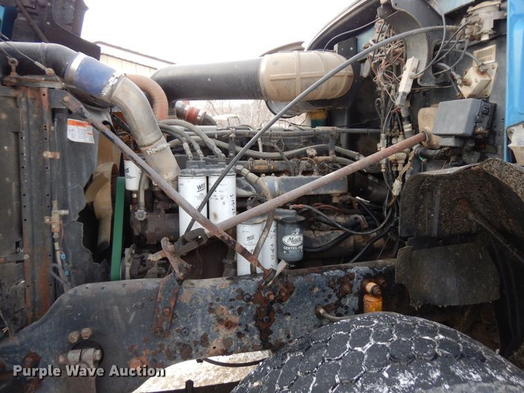 image for item AF9434 1998 Mack CL713  dump truck