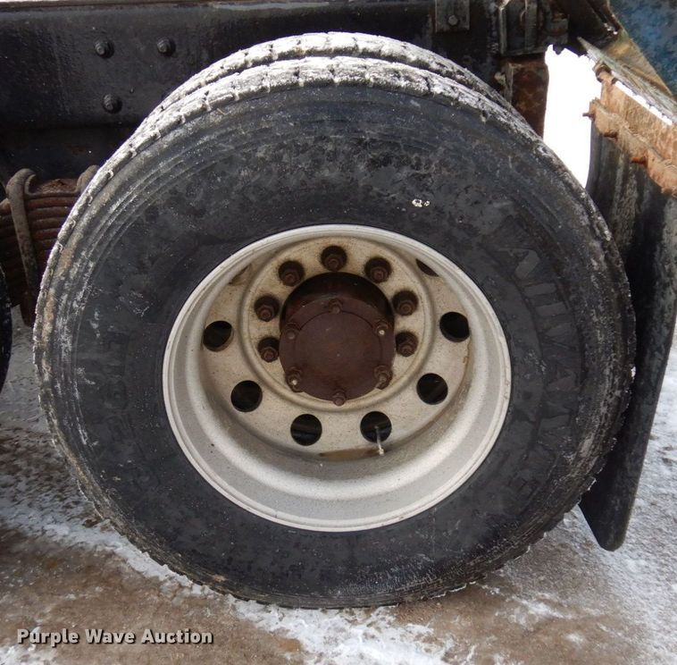 image for item AF9434 1998 Mack CL713  dump truck