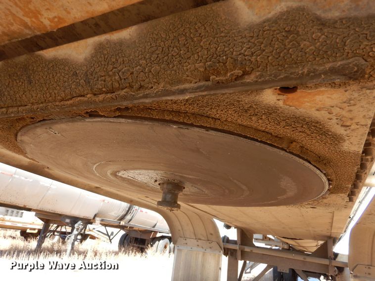 image for item DF8252 1989 Polar Tank Trailers Inc  tank trailer