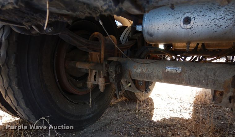 image for item DF8252 1989 Polar Tank Trailers Inc  tank trailer