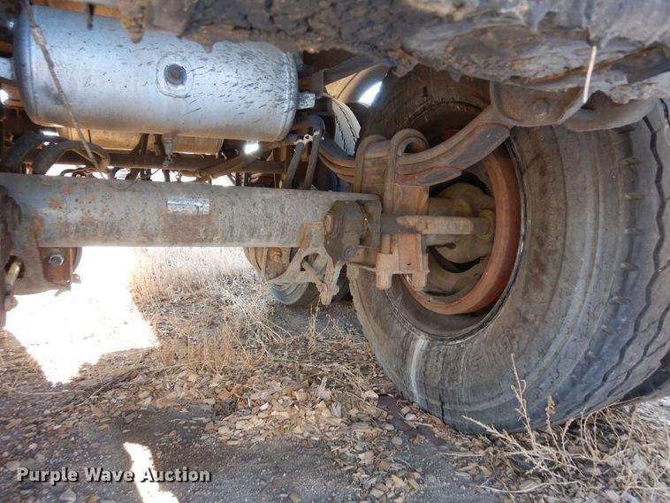 image for item DF8252 1989 Polar Tank Trailers Inc  tank trailer