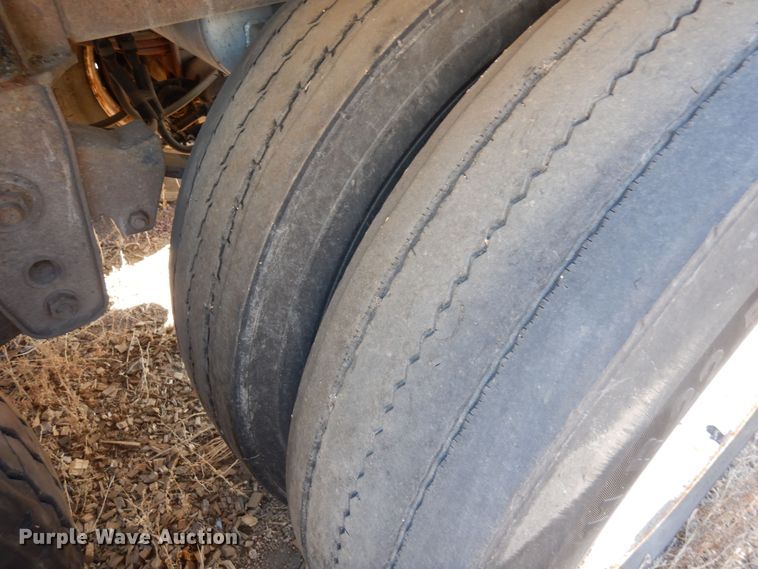 image for item DF8252 1989 Polar Tank Trailers Inc  tank trailer