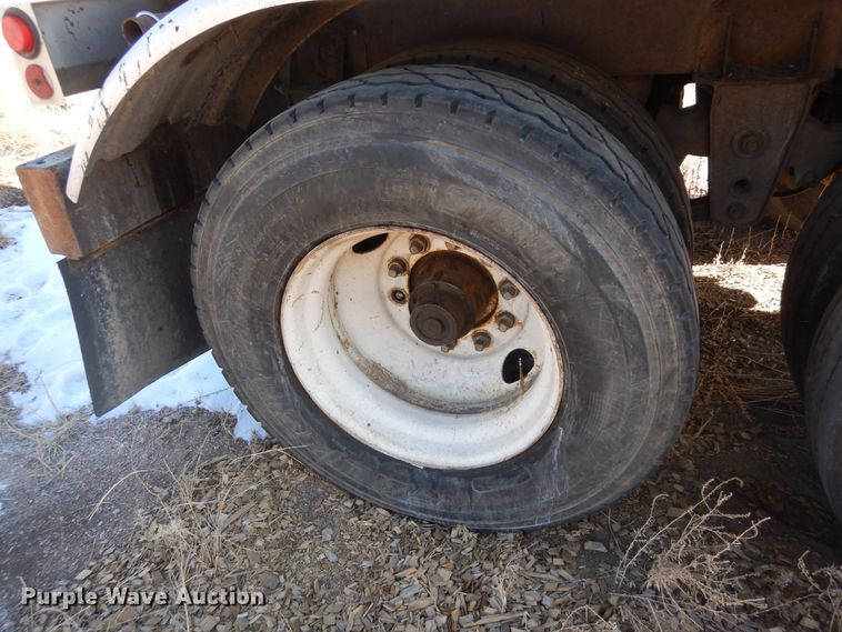 image for item DF8252 1989 Polar Tank Trailers Inc  tank trailer