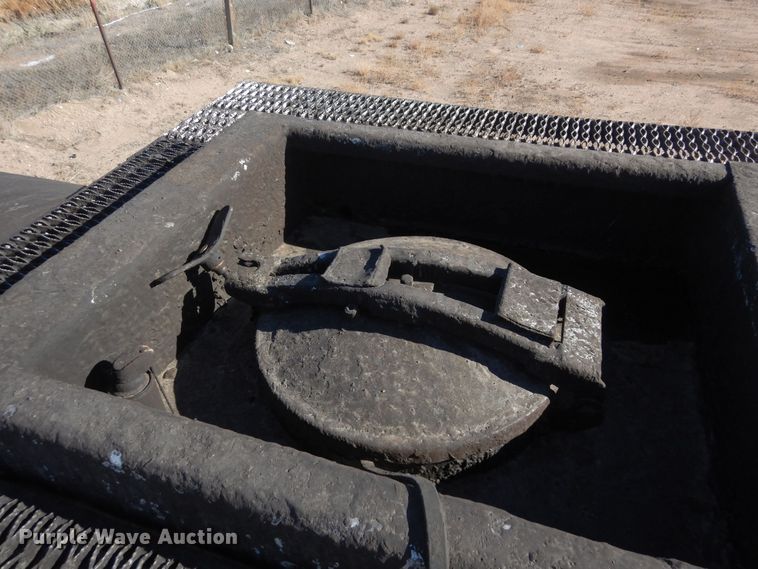 image for item DF8253 1996 Etnyre CD-1040  tank trailer