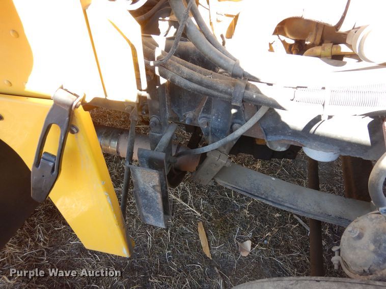 image for item DF8261 2002 Peterbilt 379  semi truck