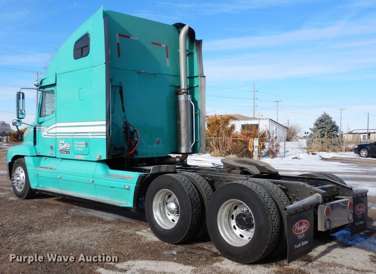 image for item DF8270 1998 Freightliner Century Class  semi truck