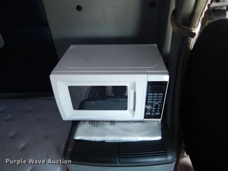 image for item DF8270 1998 Freightliner Century Class  semi truck