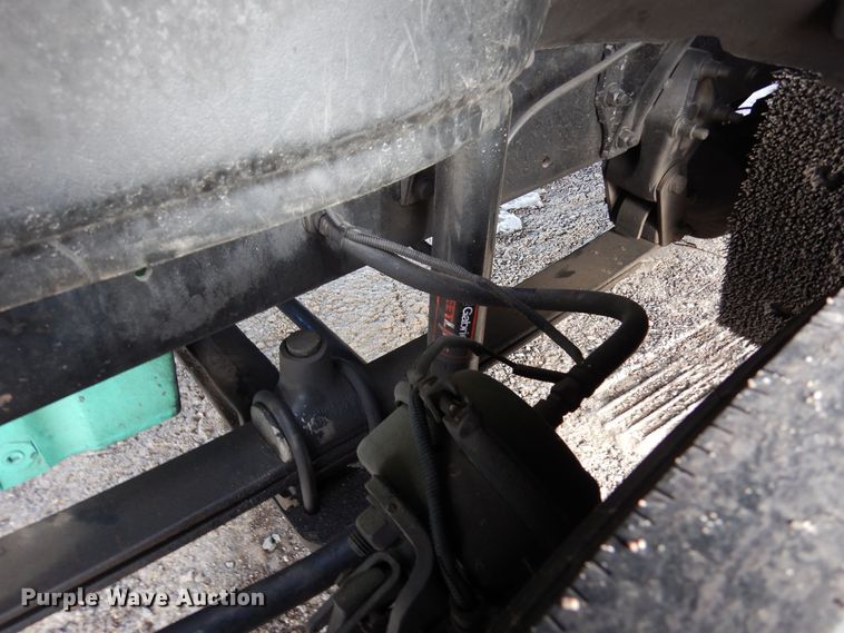 image for item DF8270 1998 Freightliner Century Class  semi truck