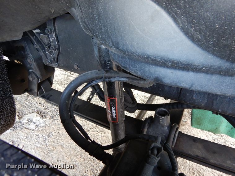 image for item DF8270 1998 Freightliner Century Class  semi truck