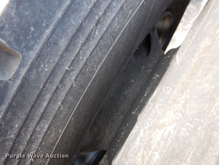 image for item DF8270 1998 Freightliner Century Class  semi truck