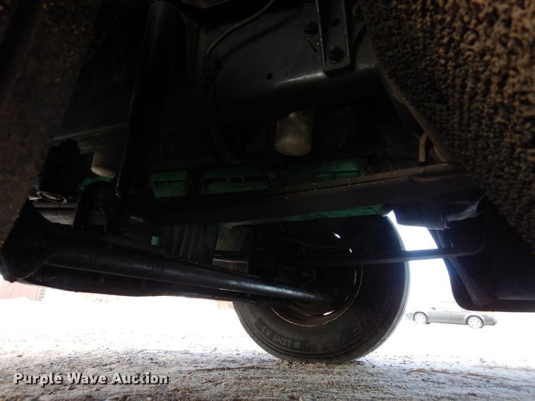 image for item DF8270 1998 Freightliner Century Class  semi truck