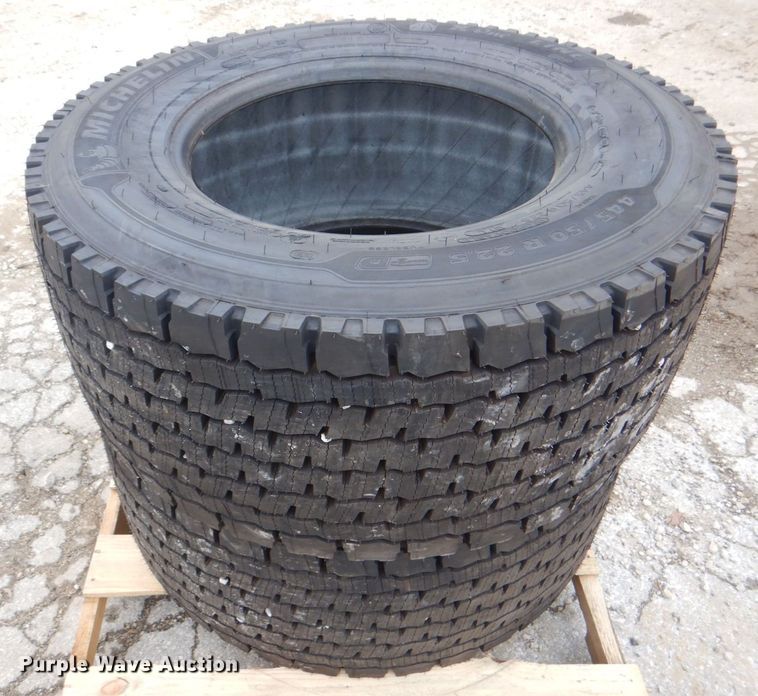 image for item DH7527 (2) Michelin X-One Line Grip 445/50R22.5 tires