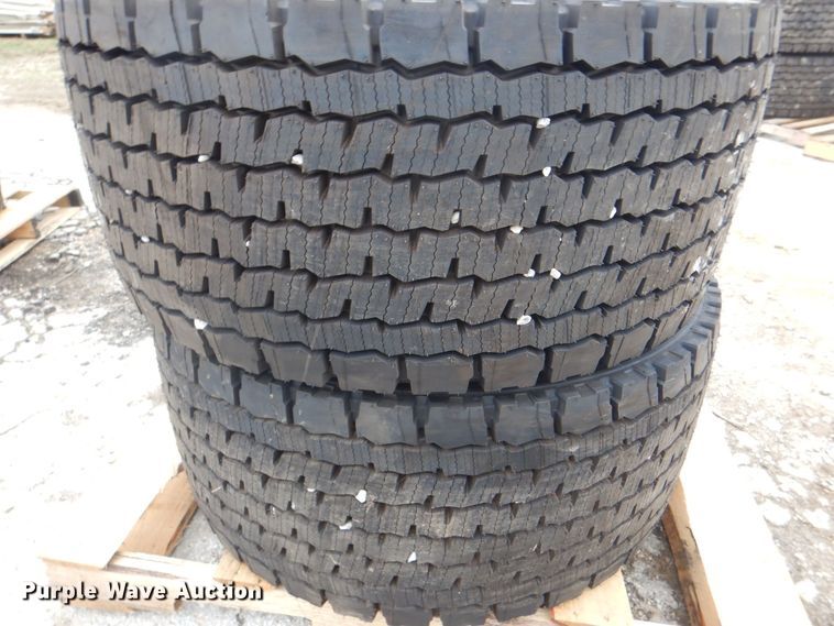 image for item DH7527 (2) Michelin X-One Line Grip 445/50R22.5 tires