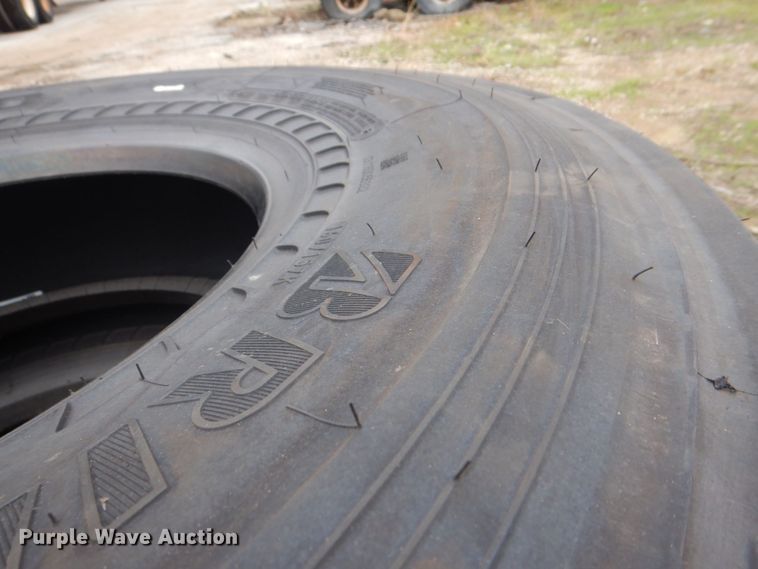 image for item DH7528 (3) Bridgestone M870 315/80R22.5 tires