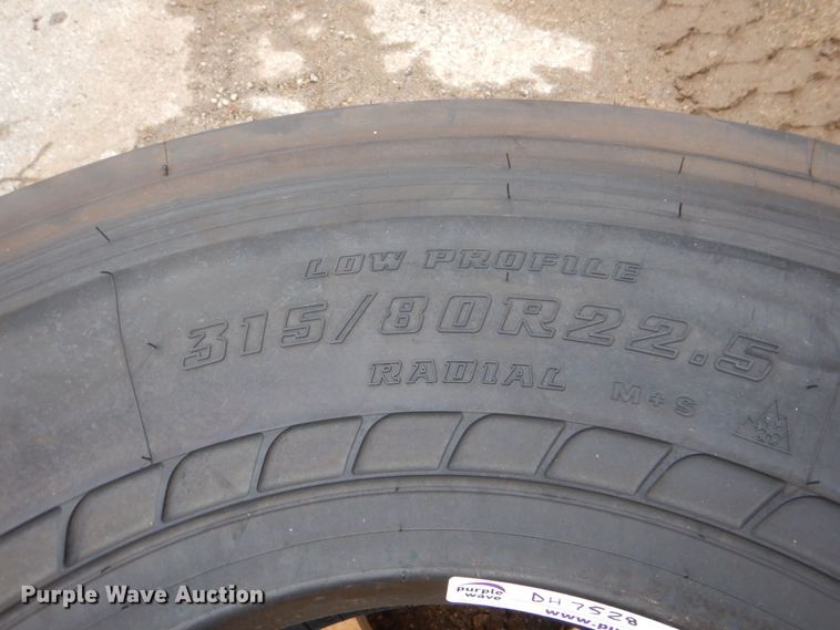 image for item DH7528 (3) Bridgestone M870 315/80R22.5 tires