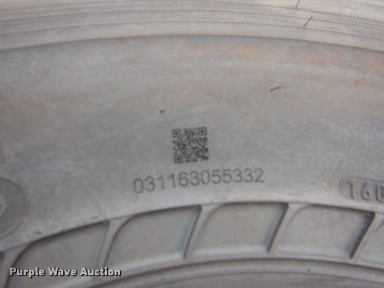 image for item DH7528 (3) Bridgestone M870 315/80R22.5 tires