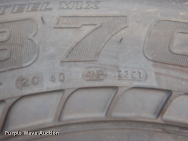 image for item DH7528 (3) Bridgestone M870 315/80R22.5 tires