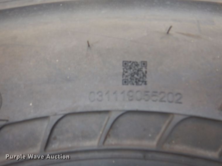 image for item DH7528 (3) Bridgestone M870 315/80R22.5 tires
