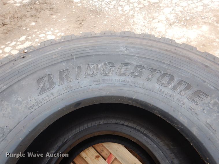 image for item DH7529 (3) Bridgestone M864 425/65R22.5 tires