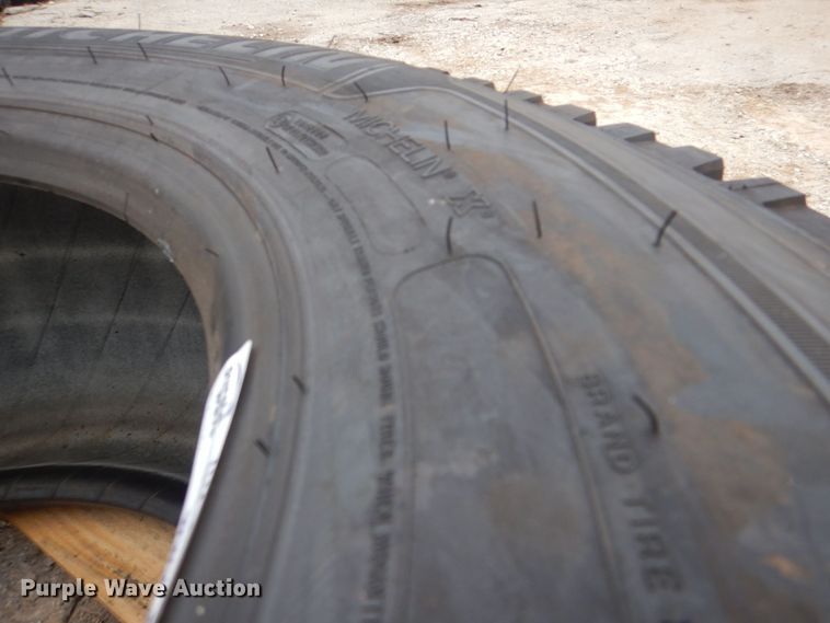 image for item DH7532 (3) Michelin X-One Line Grip 445/50R22.5 tires