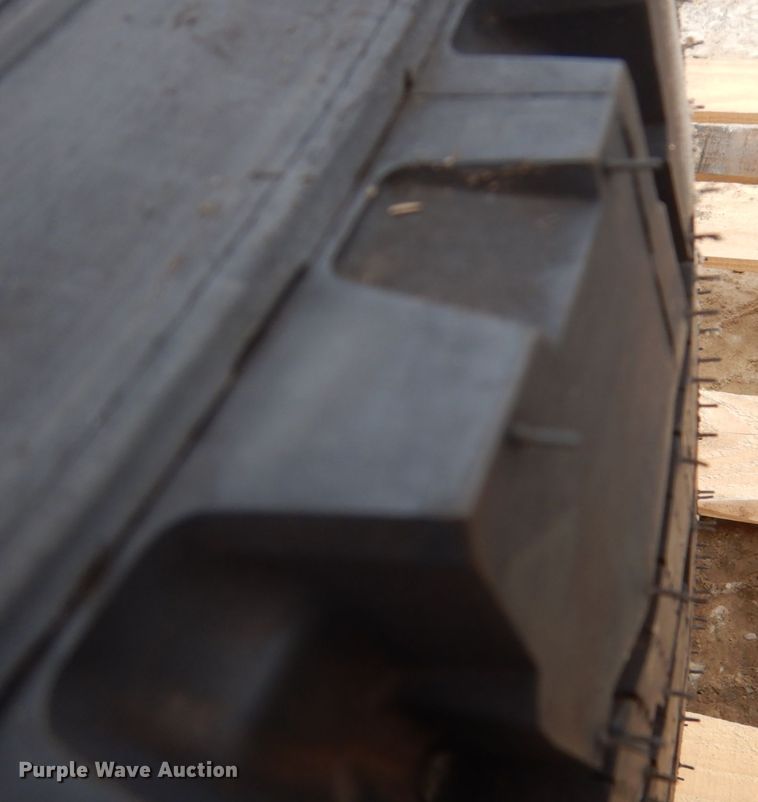 image for item DH7532 (3) Michelin X-One Line Grip 445/50R22.5 tires