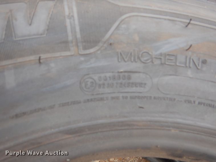 image for item DH7532 (3) Michelin X-One Line Grip 445/50R22.5 tires