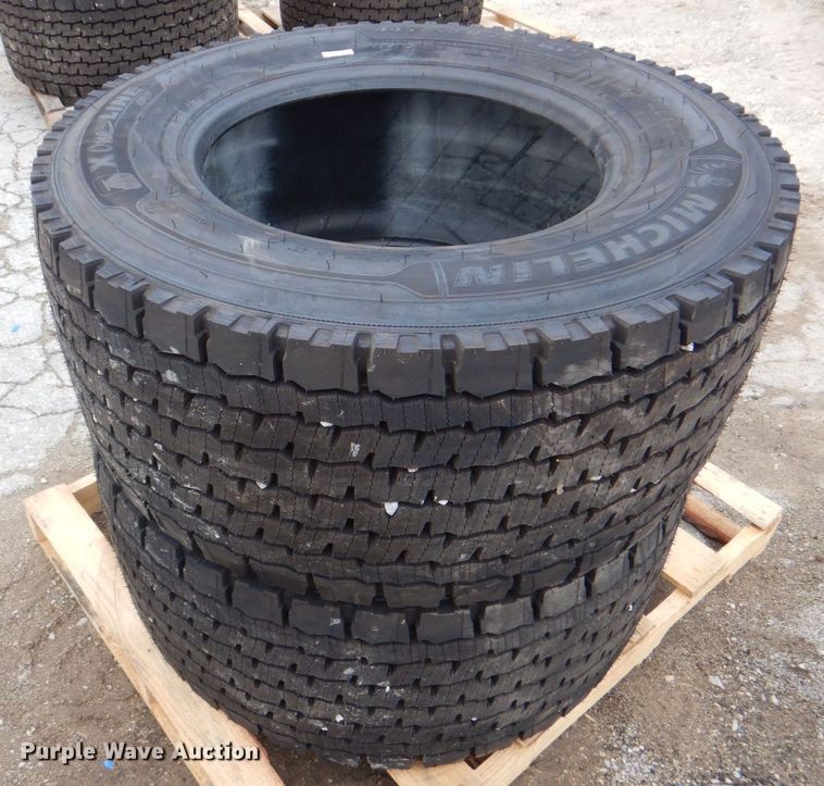 image for item DH7533 (2) Michelin X-One Line Grip 445/50R22.5 tires