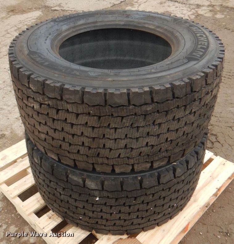 image for item DH7534 (2) Michelin X-One Line Grip 445/50R22.5 tires